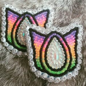 Tulips For You Native Beaded Earrings New!